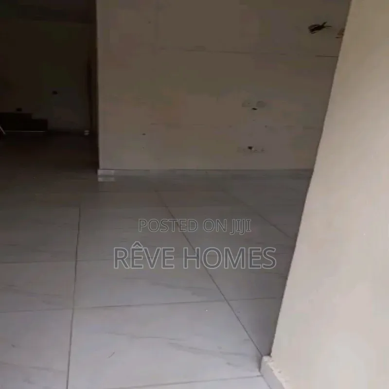 4bdrm Duplex in Medina for rent in Medina