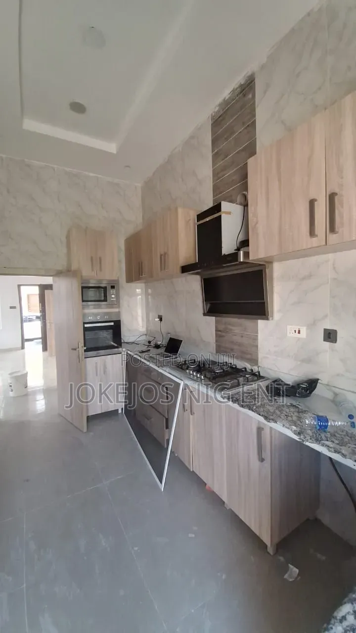 4bdrm Townhouse / Terrace in Harris Drive Vgc for rent in VGC / Ajah