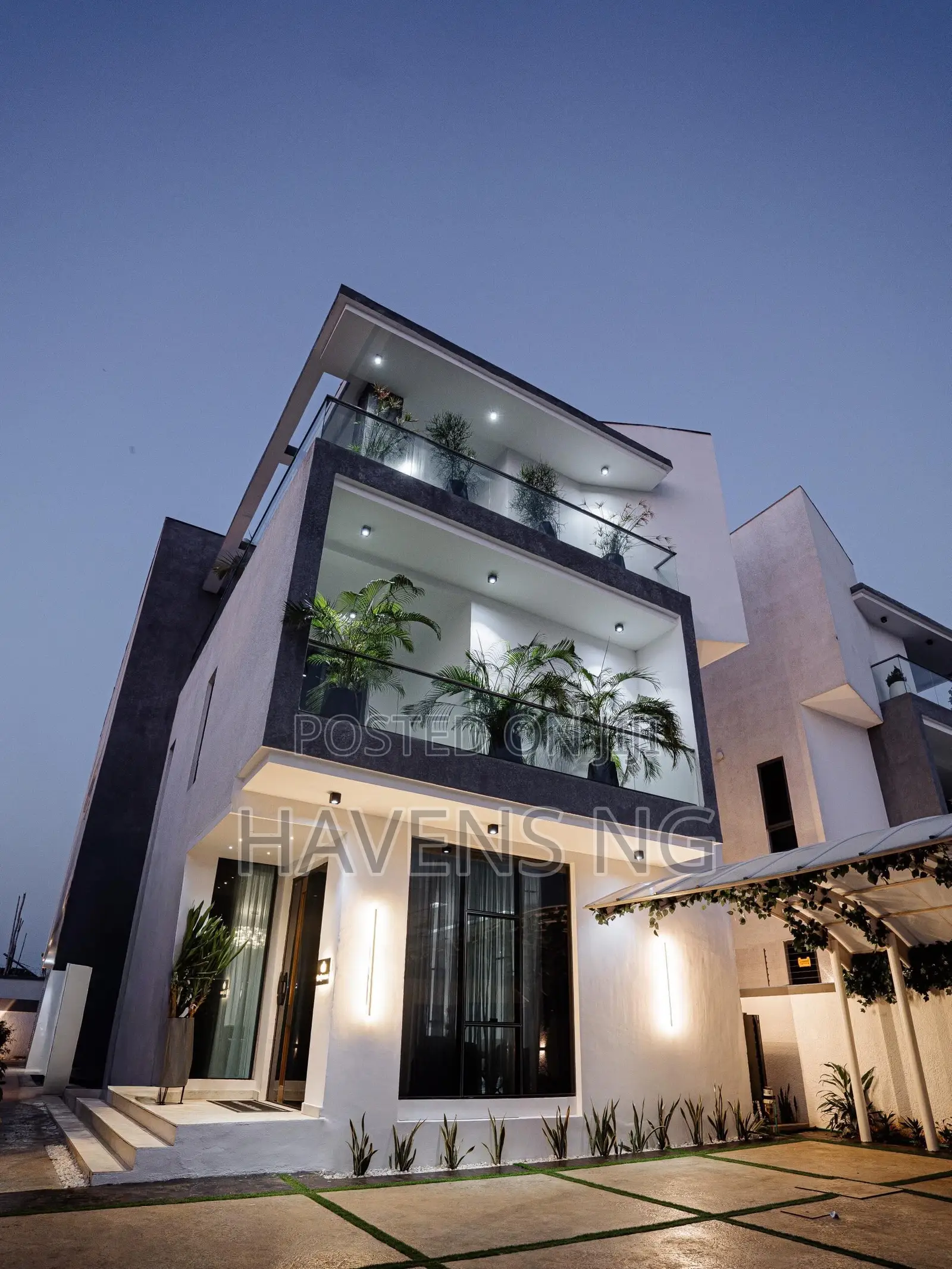 Luxury 5-Bedroom Duplex With Private Pool, Cinema, Gym Games in Lekki Phase 1