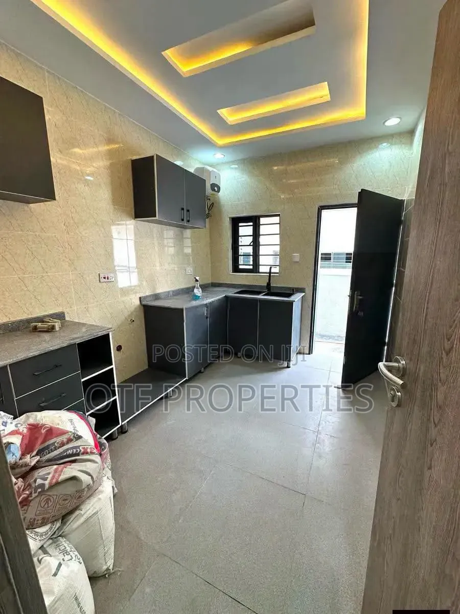 3bdrm Bungalow in Jabi By Airport for sale in Jabi