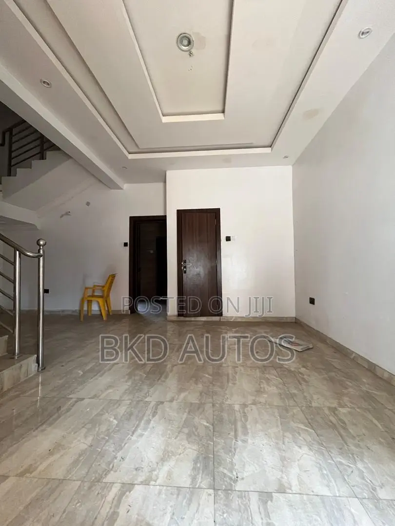 4bdrm Duplex in Gbagada for sale in Gbagada