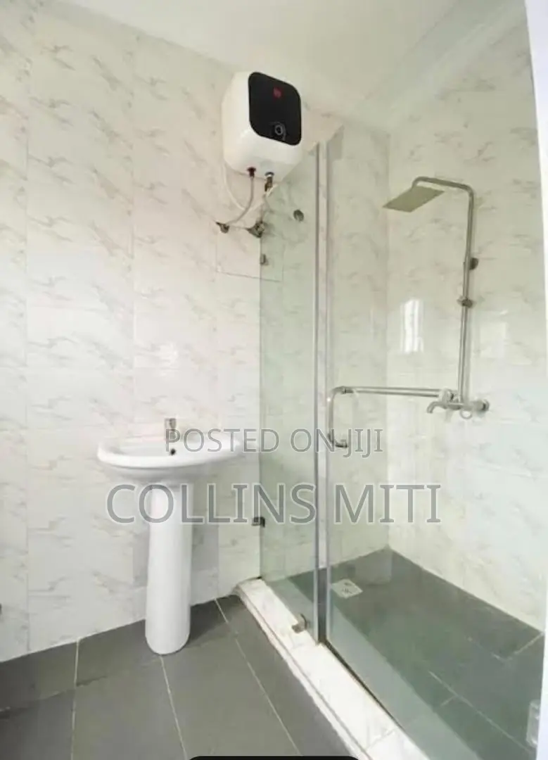 2bdrm Block of Flats in Ocean Palm Eatate, Sangotedo for sale in Sangotedo