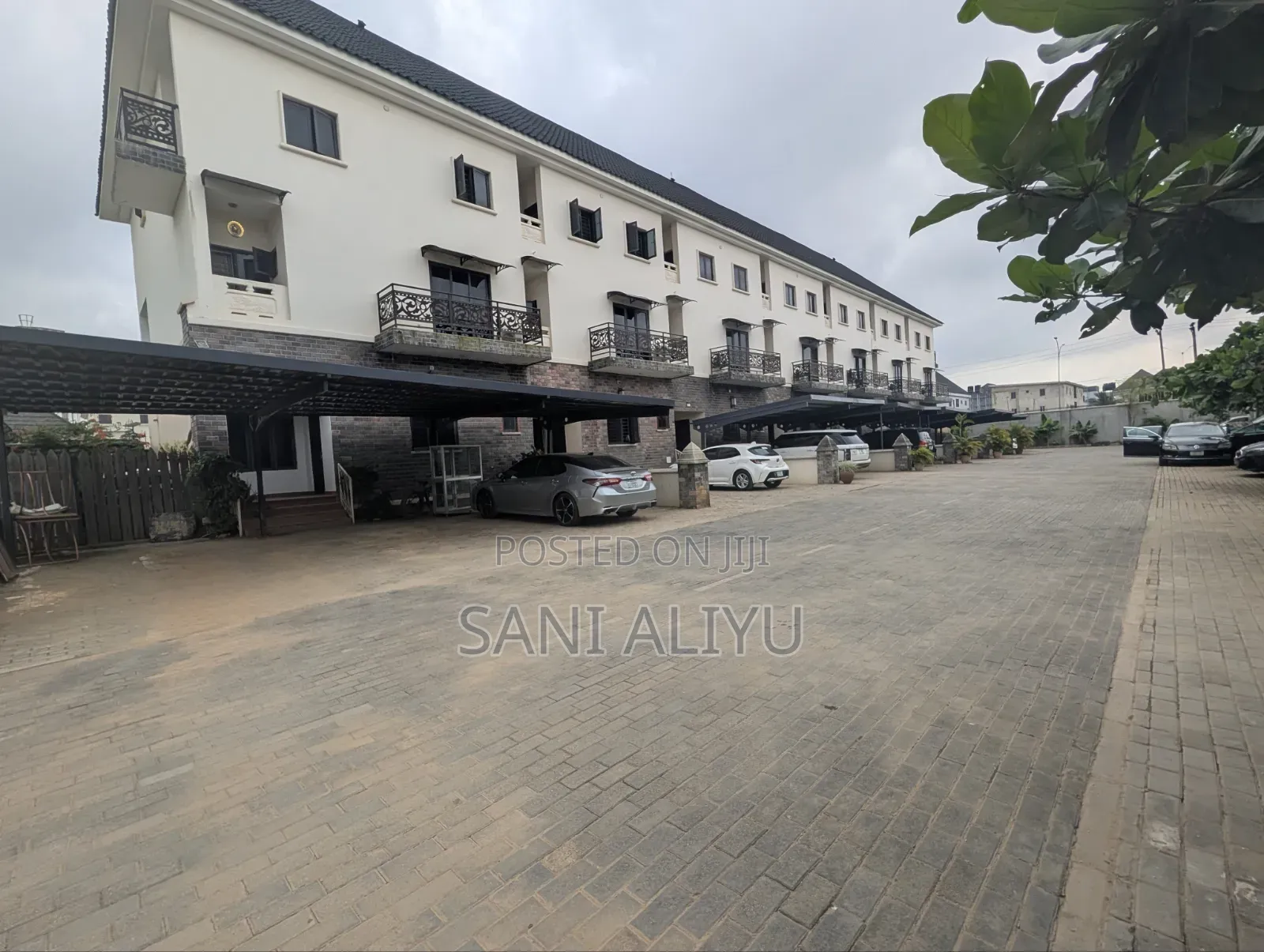 Furnished 4bdrm Townhouse/Terrace in Time 2 Apartment, Jahi for sale in Jahi