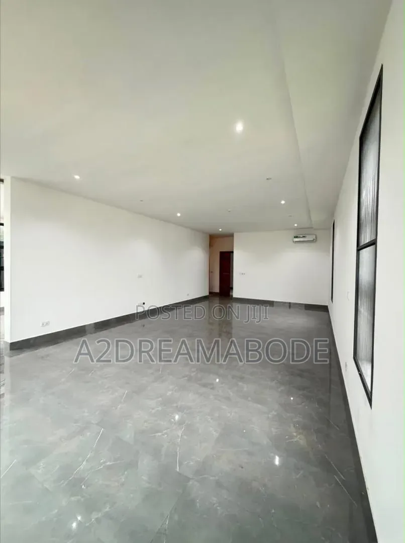 5bdrm Duplex in Ikoyi, Banana Island for sale in Banana Island