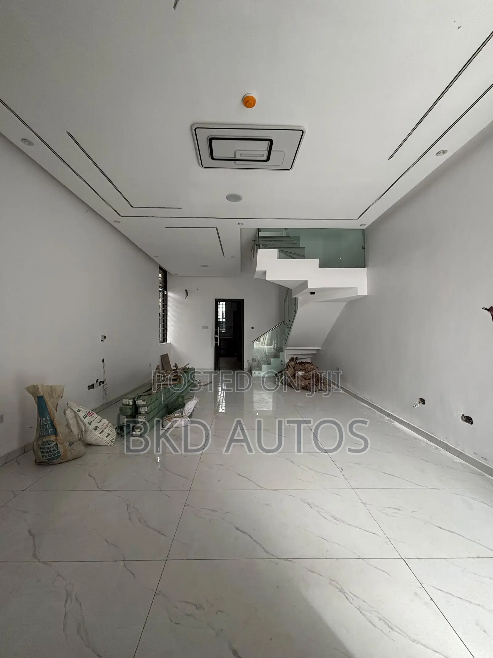 4bdrm Duplex in Omole Phase 2 for sale in Omole Phase 2
