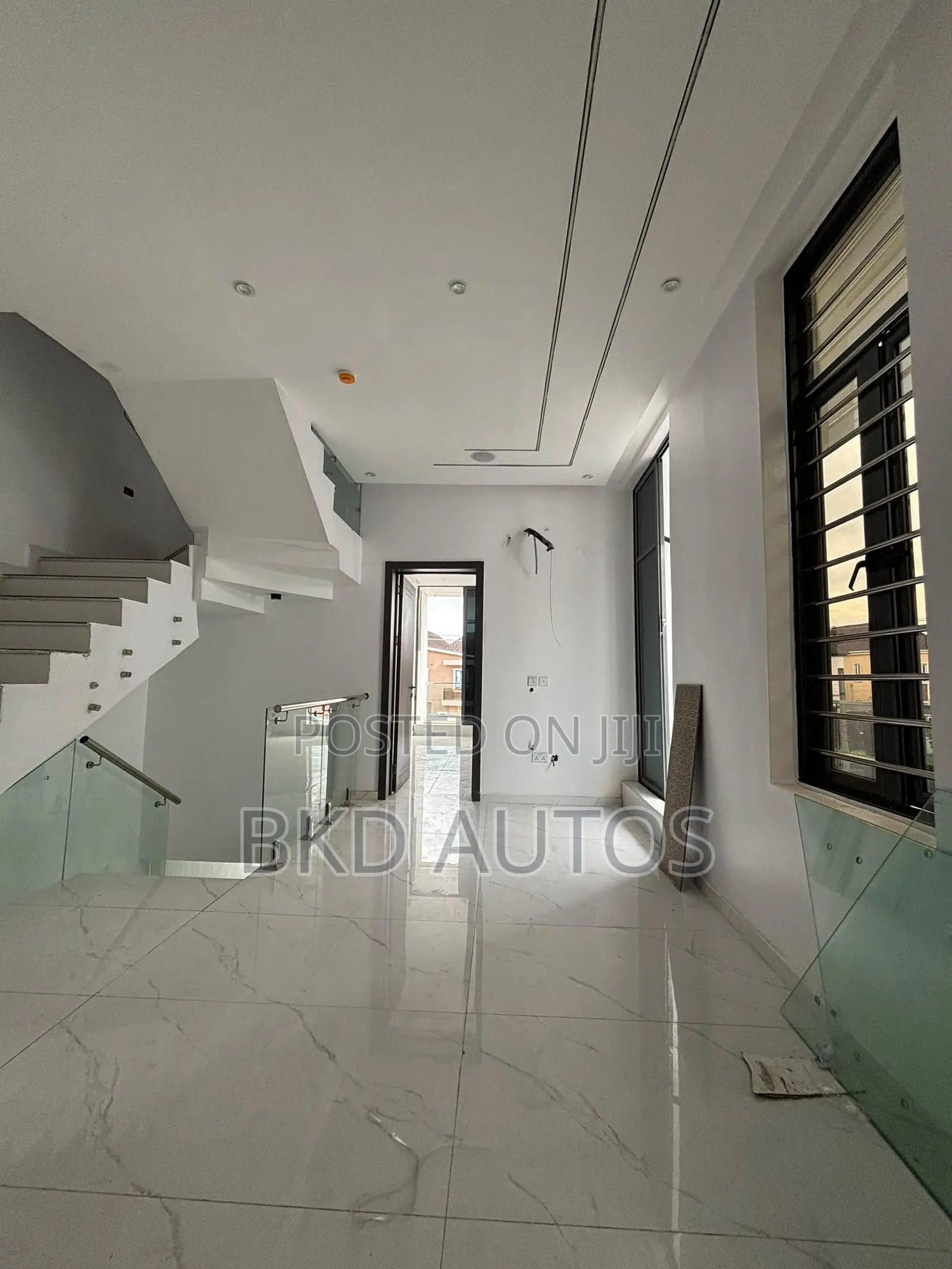 4bdrm Duplex in Omole Phase 2 for sale in Omole Phase 2