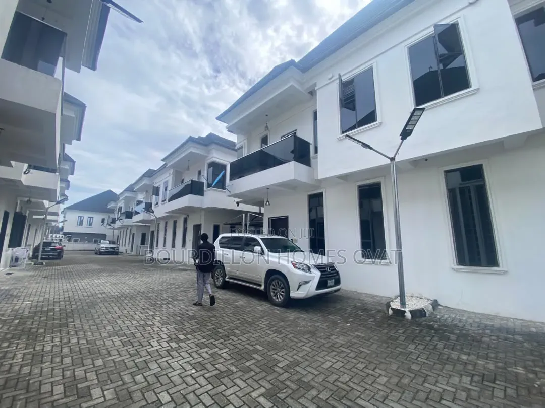 4bdrm Duplex in Orchid Lekki Lagos for rent in Lekki Expressway