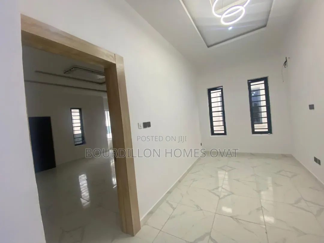 4bdrm Duplex in Orchid Lekki Lagos for rent in Lekki Expressway