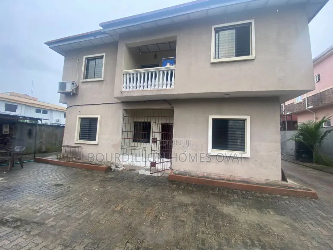 2bdrm Duplex in Ikota Villa Estate for rent in Ikota