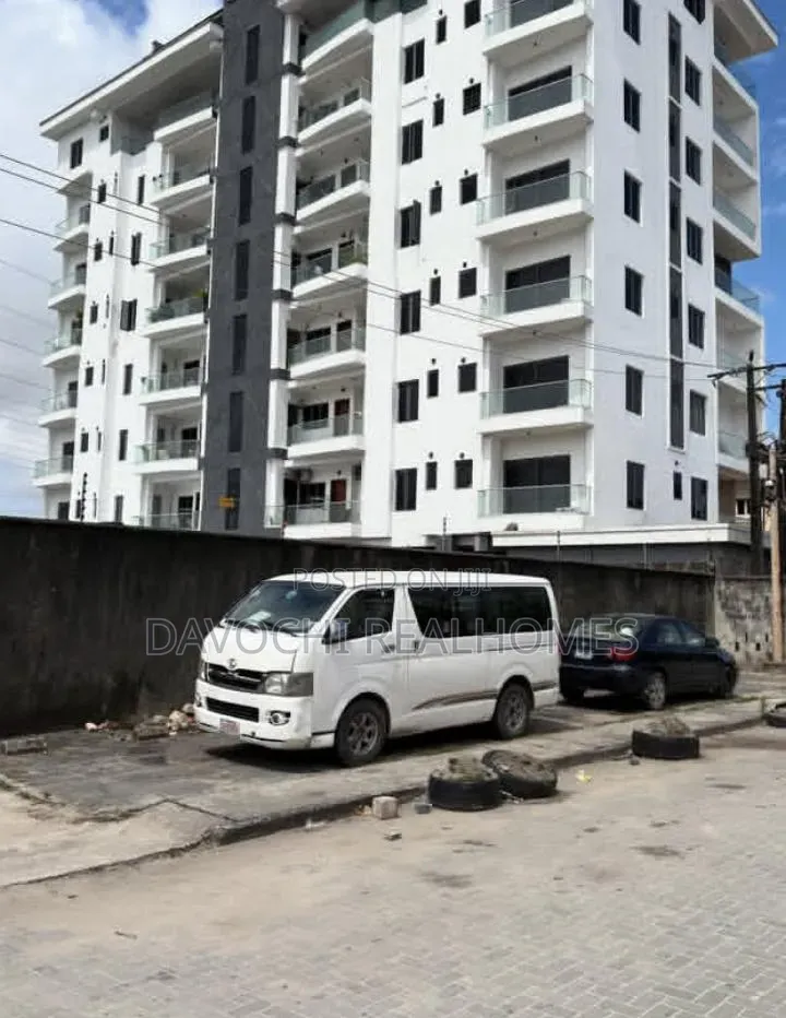 3bdrm Apartment in Lekki Phase 1 for rent in Lekki Phase 1