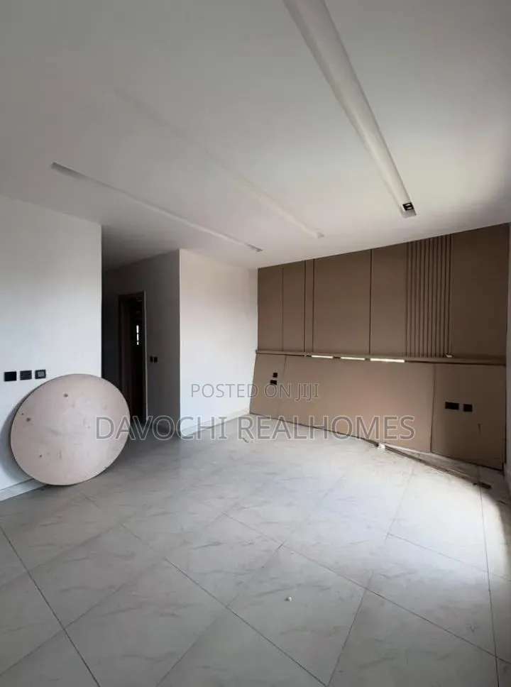 3bdrm Apartment in Lekki Phase 1 for rent in Lekki Phase 1