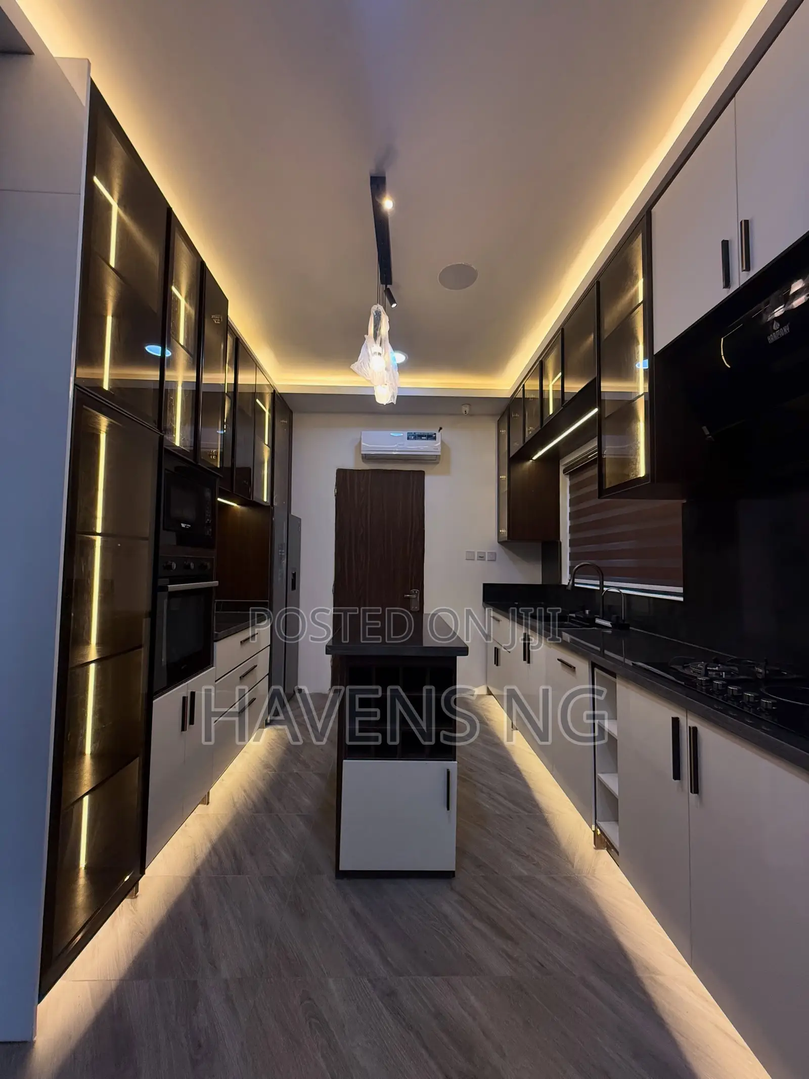 4bdrm Duplex in Woji for sale in Woji