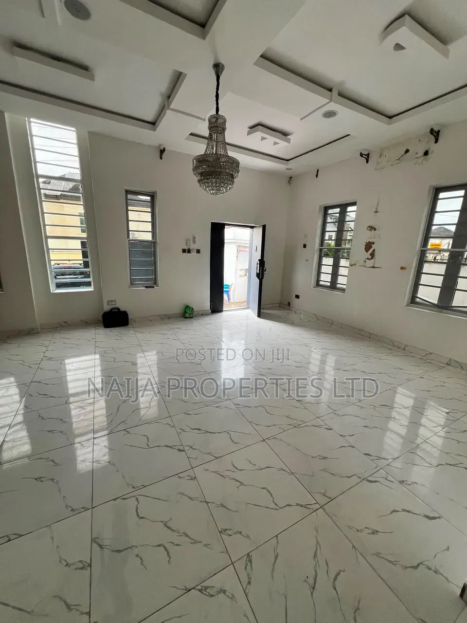4bdrm Duplex in Ikota for sale in Ikota