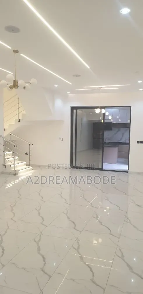 5bdrm Duplex in Magodo Phase 2 for rent in GRA Phase 2 Shangisha