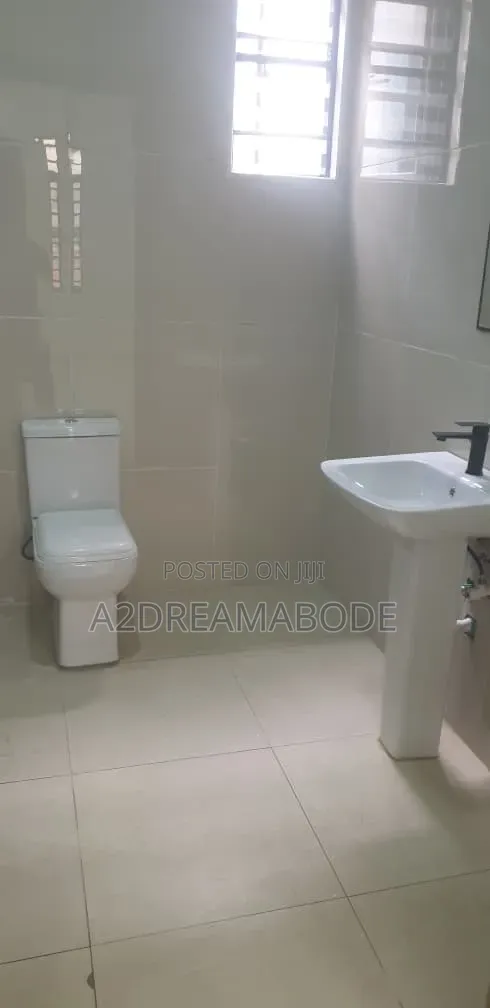 5bdrm Duplex in Magodo Phase 2 for rent in GRA Phase 2 Shangisha