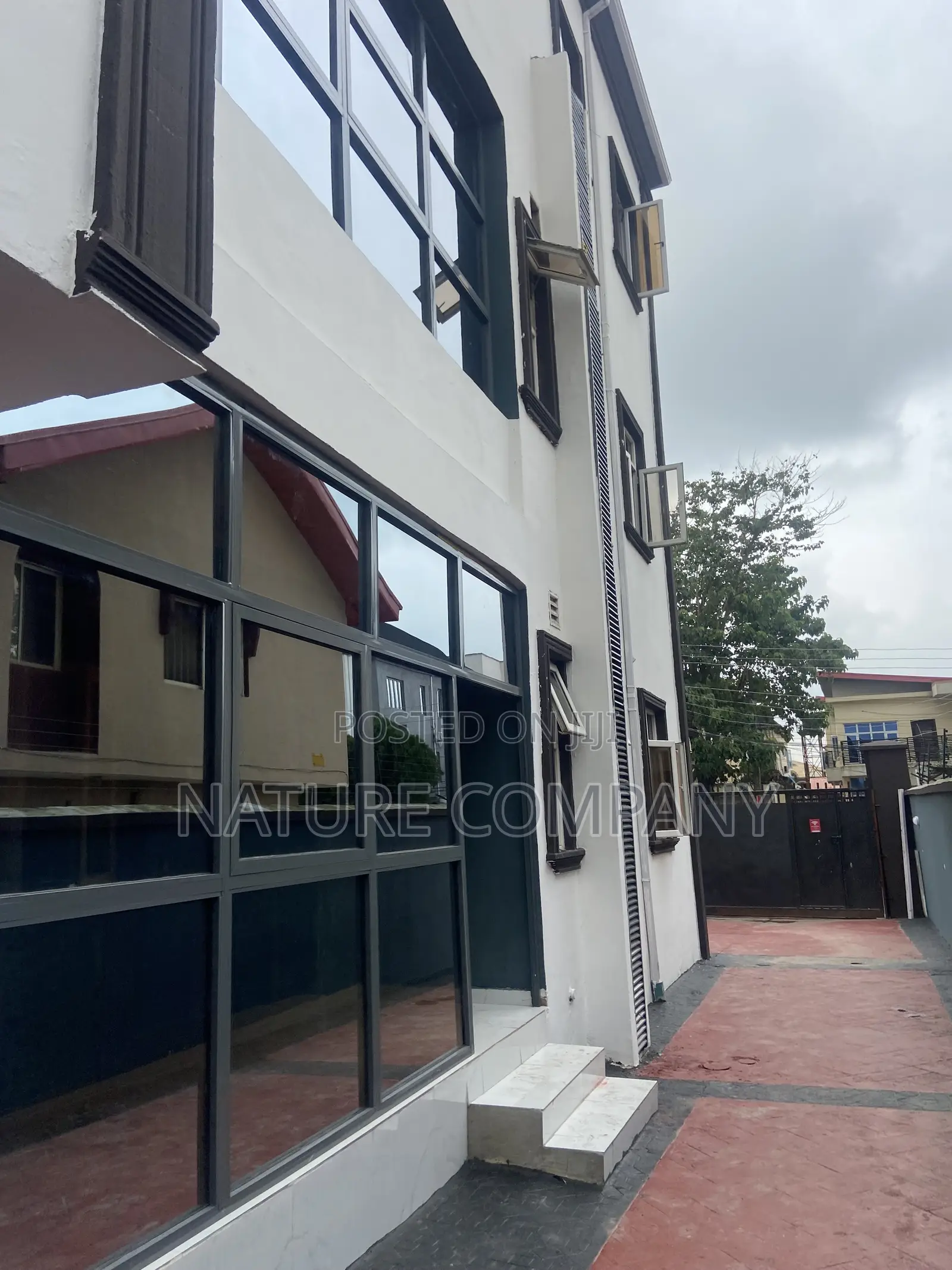 3bdrm Block of Flats in Magodo Isheri for rent in Magodo Isheri