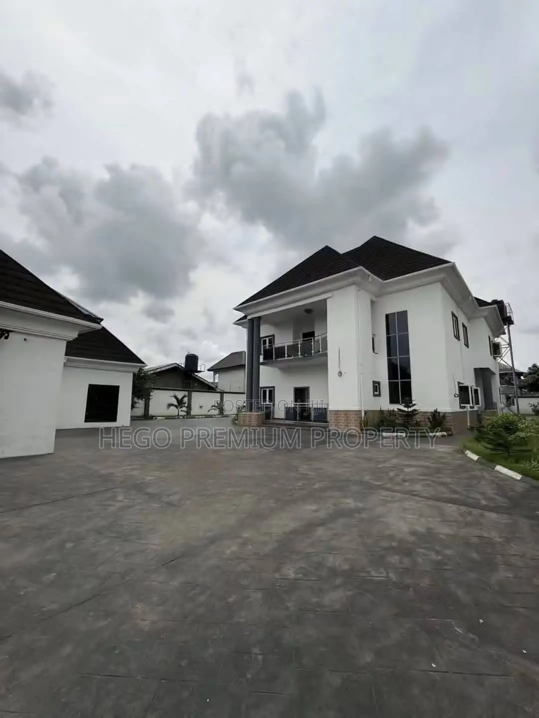 4bdrm Duplex in Estate, Obio-Akpor for sale in Obio-Akpor