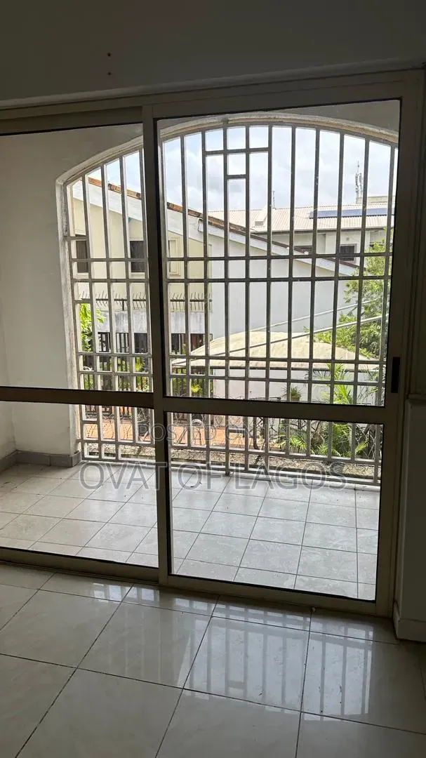4bdrm Duplex in Parkview Estate for rent in Parkview Estate