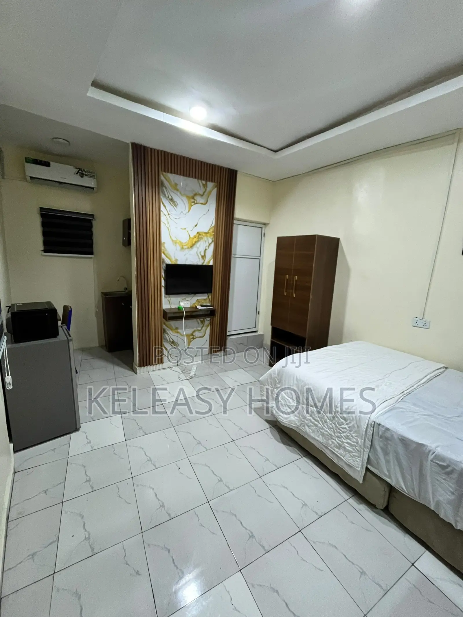 Stylish Studio Apartment in Bariga / Shomolu