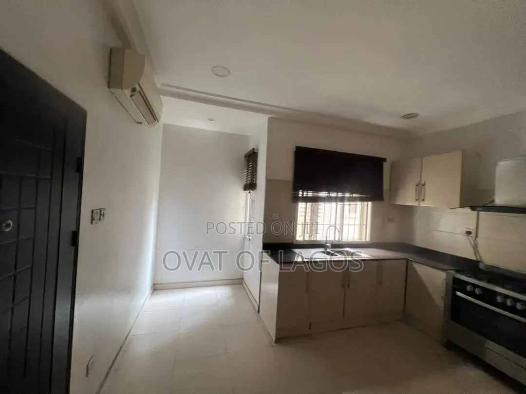 4bdrm Apartment in Parkview Estate for rent in Parkview Estate