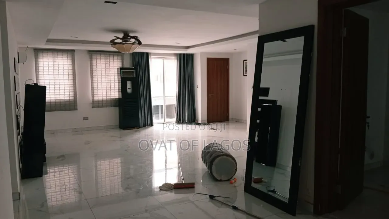 3bdrm Apartment in Parkview Estate for sale in Parkview Estate