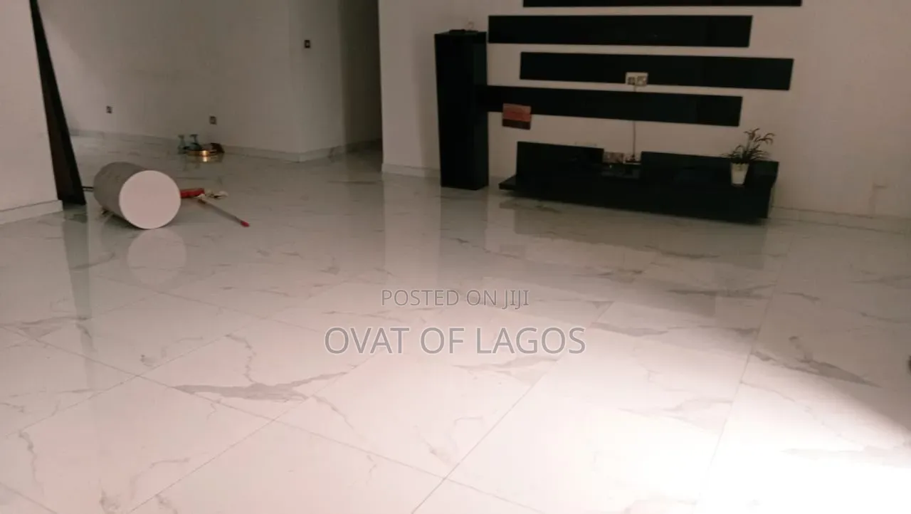 3bdrm Apartment in Parkview Estate for sale in Parkview Estate