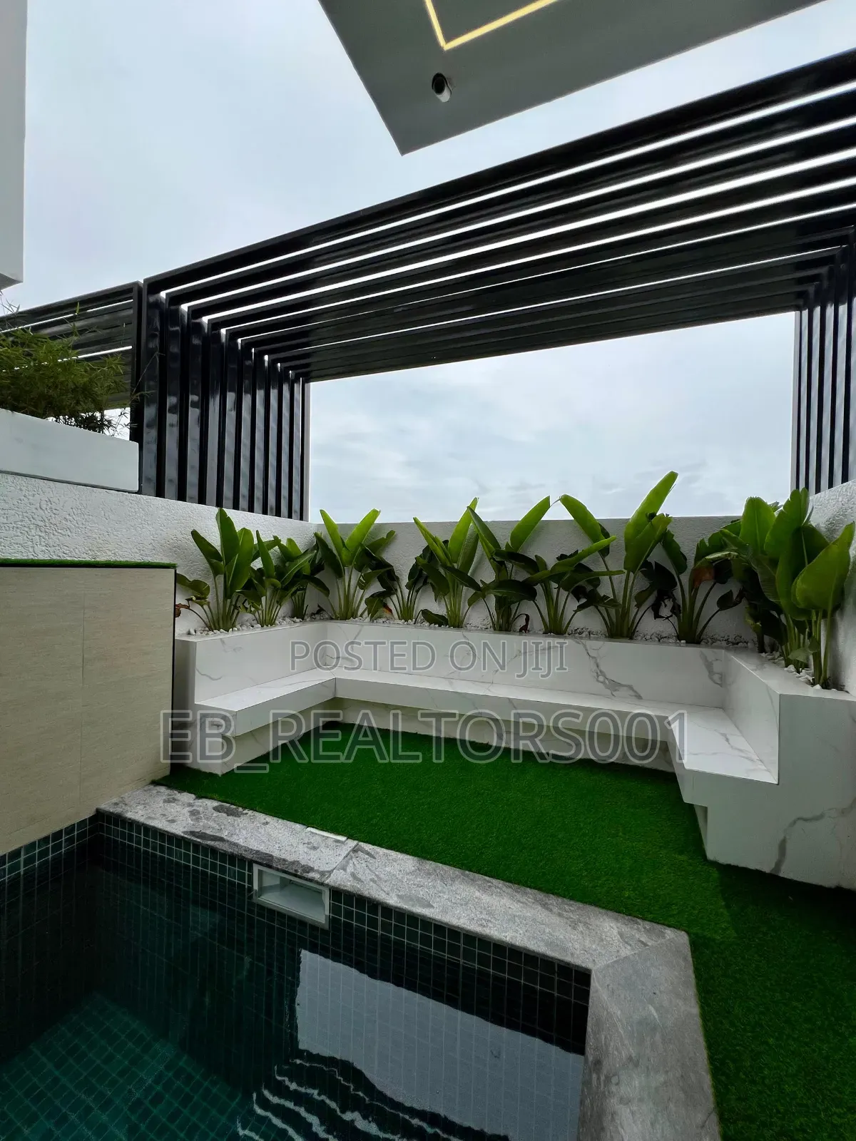 Furnished 5bdrm Duplex in Osapa London for sale in Osapa london