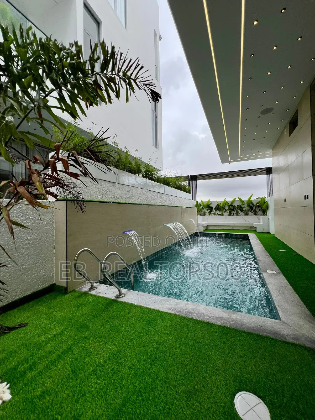 Furnished 5bdrm Duplex in Osapa London for sale in Osapa london