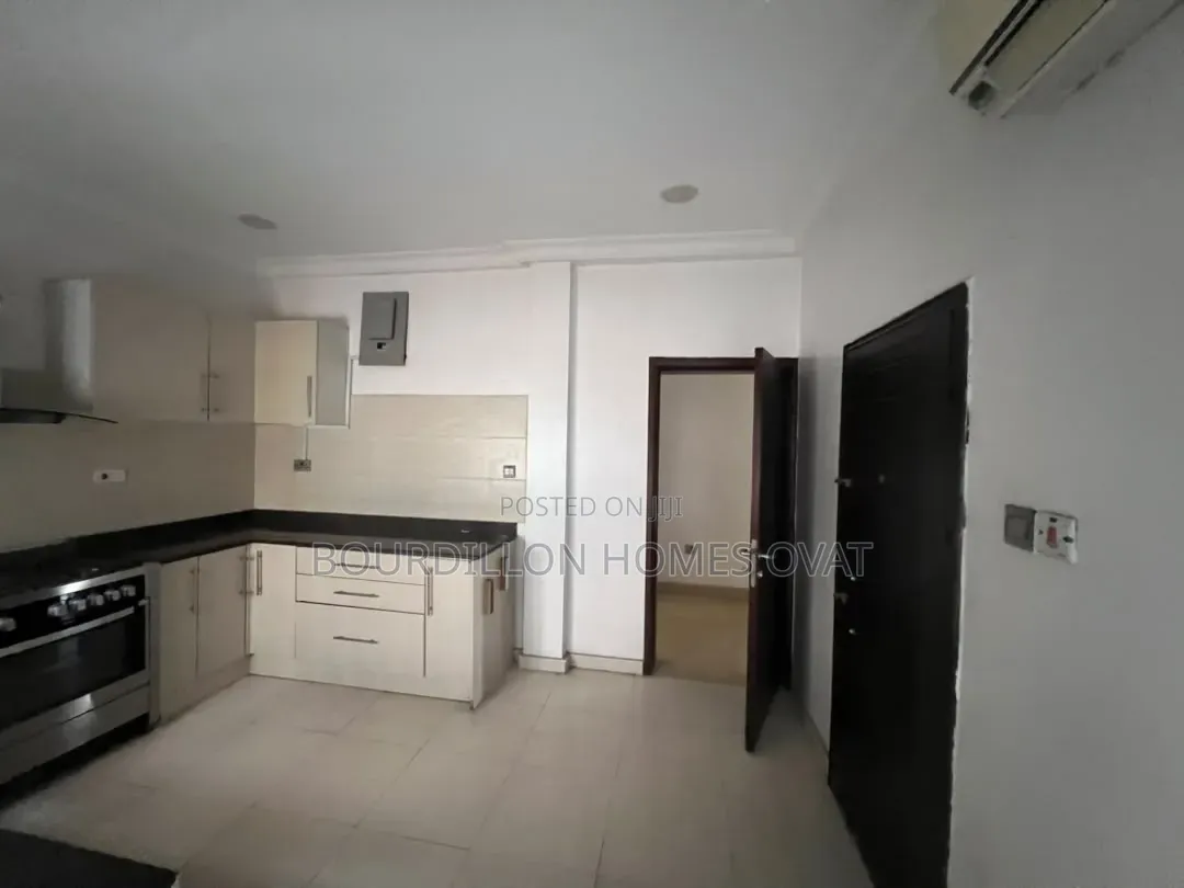 4bdrm Apartment in Parkview Estate for rent in Parkview Estate