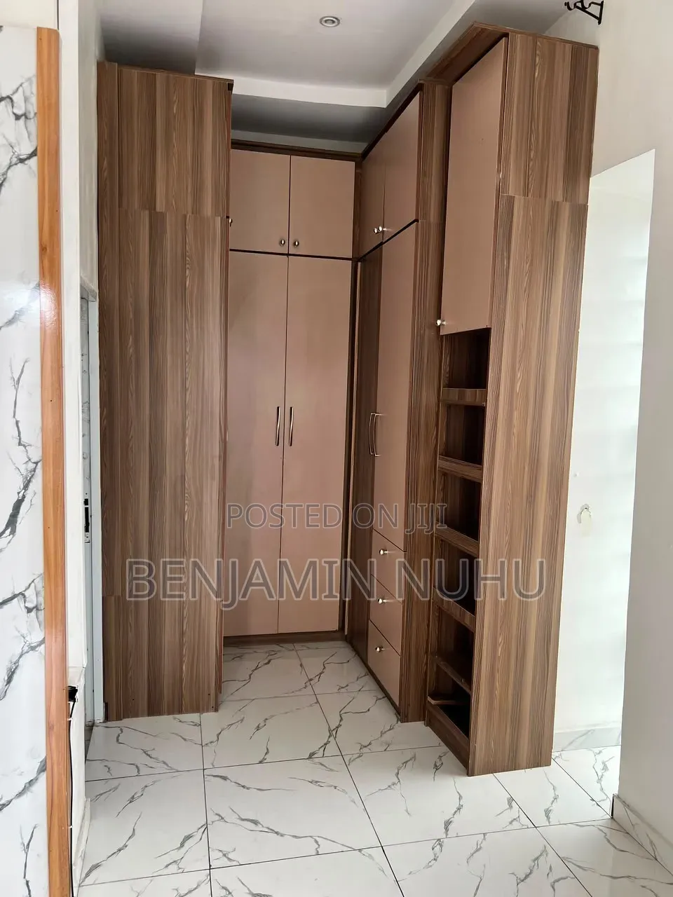 4bdrm Duplex in Ikota Villa Estate for sale in Ikota