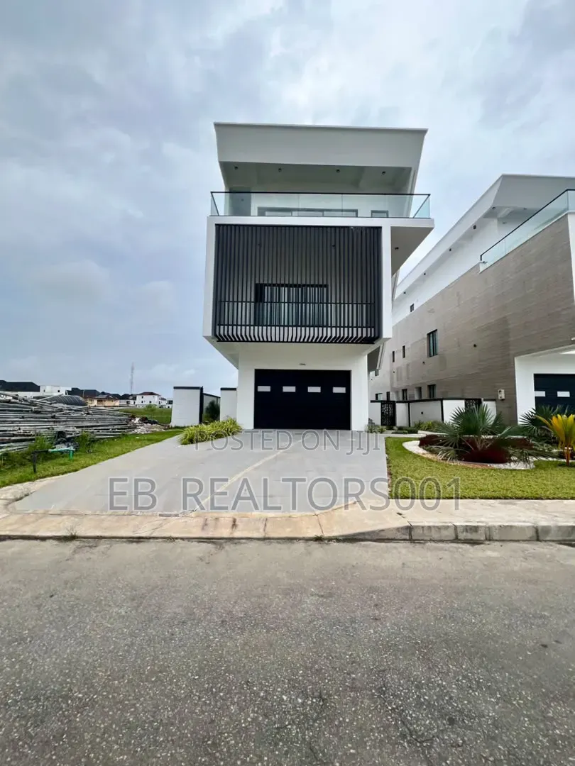 5bdrm Duplex in Secured Estate, VGC / Ajah for sale in VGC / Ajah
