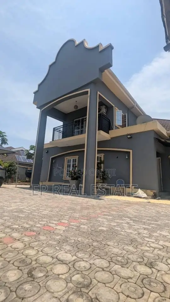 3bdrm Duplex in Galadimawa for sale in Galadimawa