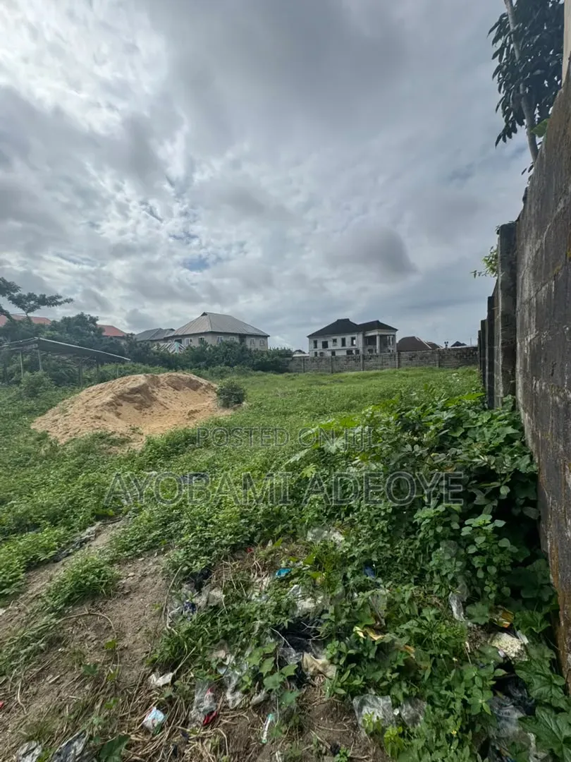 Fenced 2 Plots of Land Off Golf Road Ibeju Lekki Lagos in Lakowe