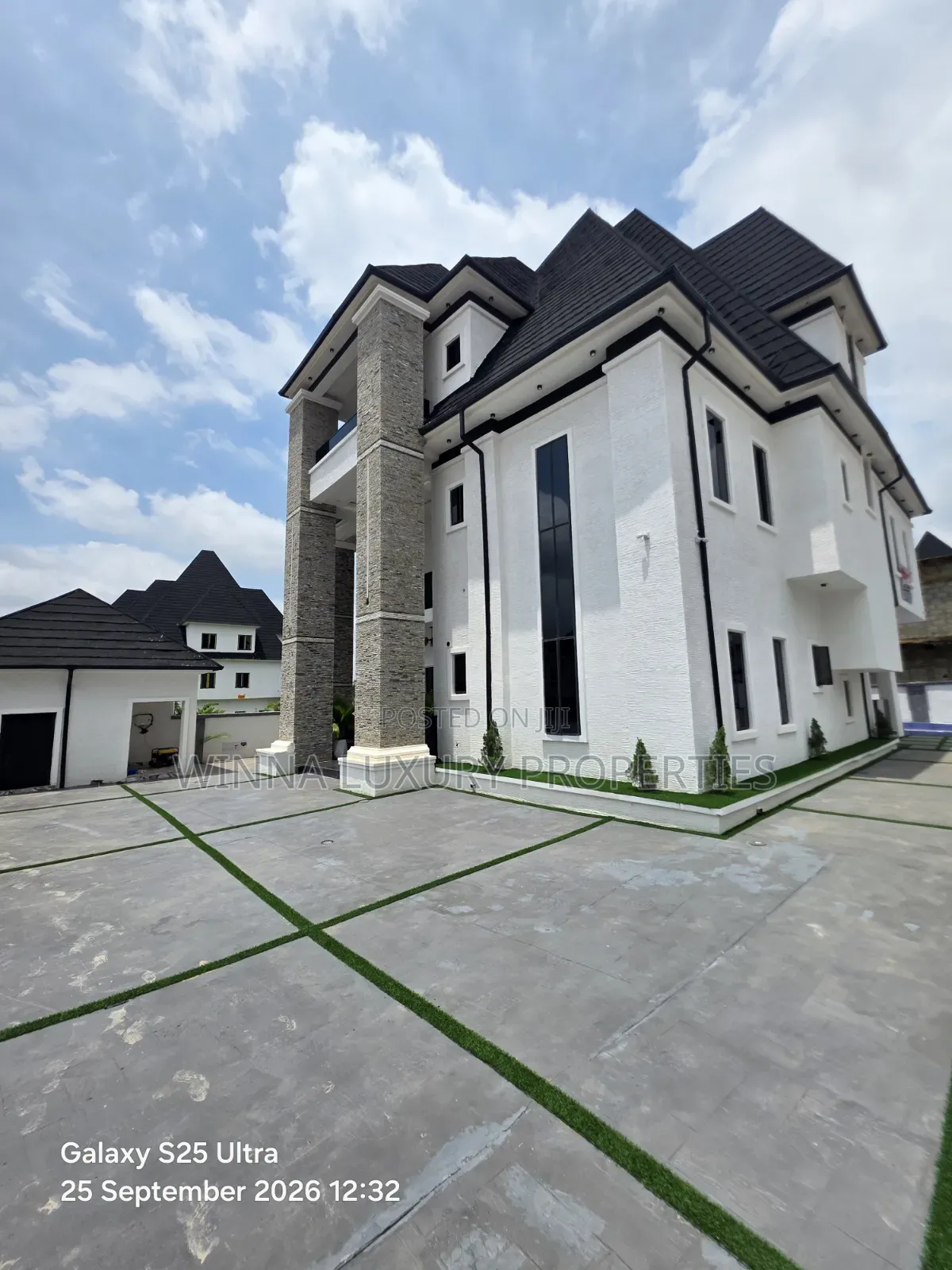 7bdrm Mansion in Faplins Estate, Lokogoma for sale in Lokogoma