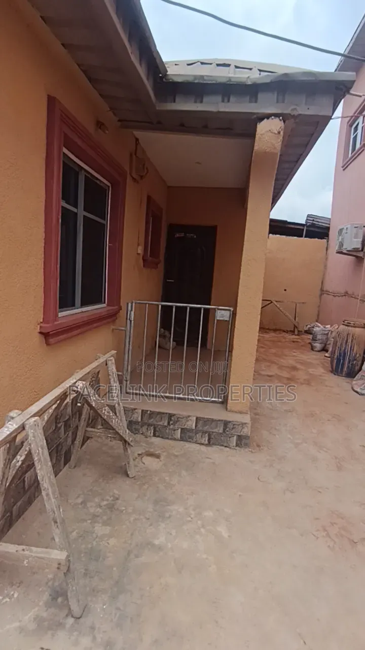 Mini Flat in Lafenwa Ogun State for rent in Ayobo