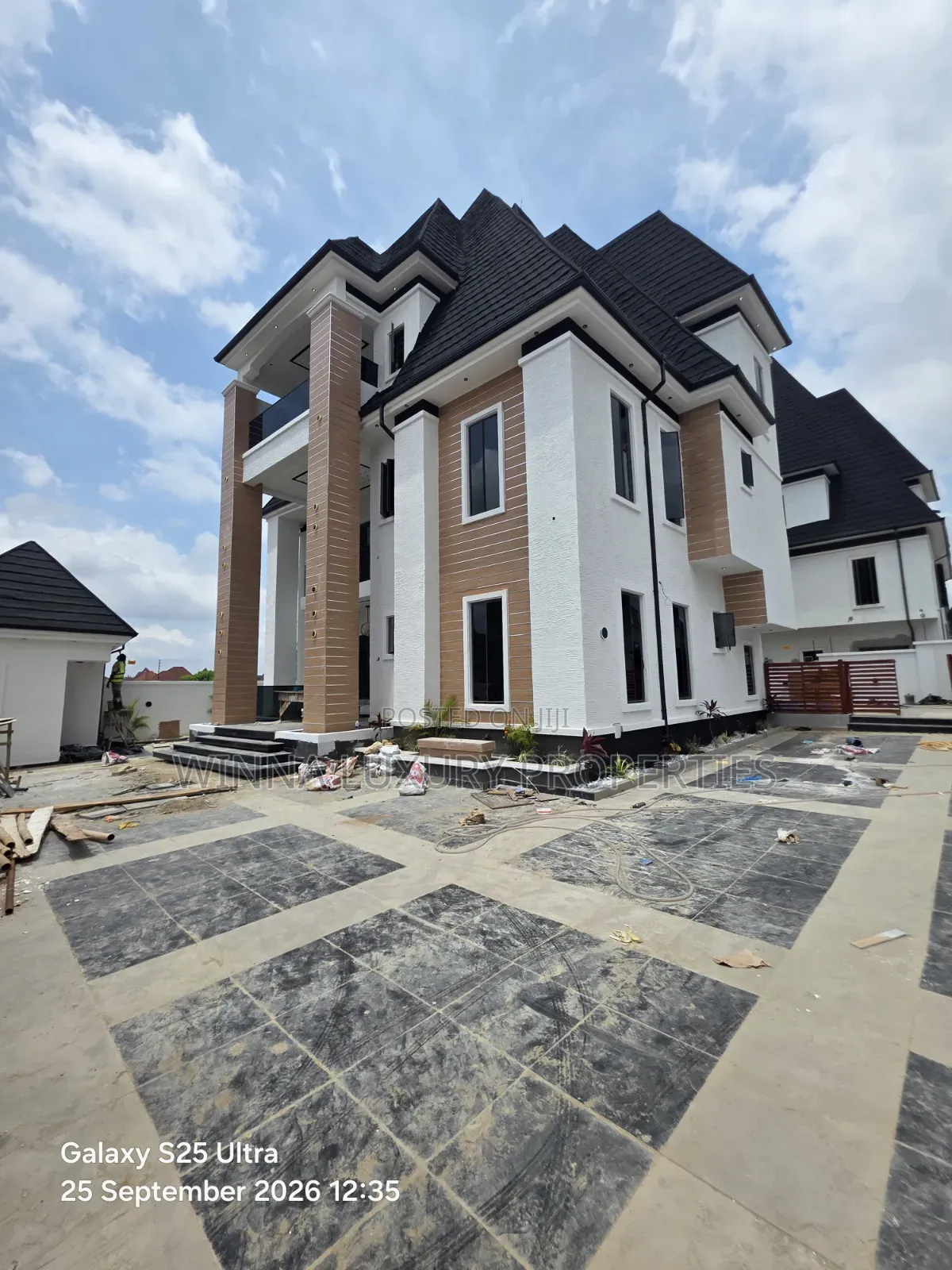 6bdrm Mansion in Lokogoma for sale in Lokogoma