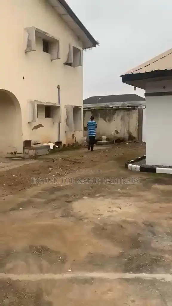 5bdrm Block of Flats in Maitama for sale in Maitama