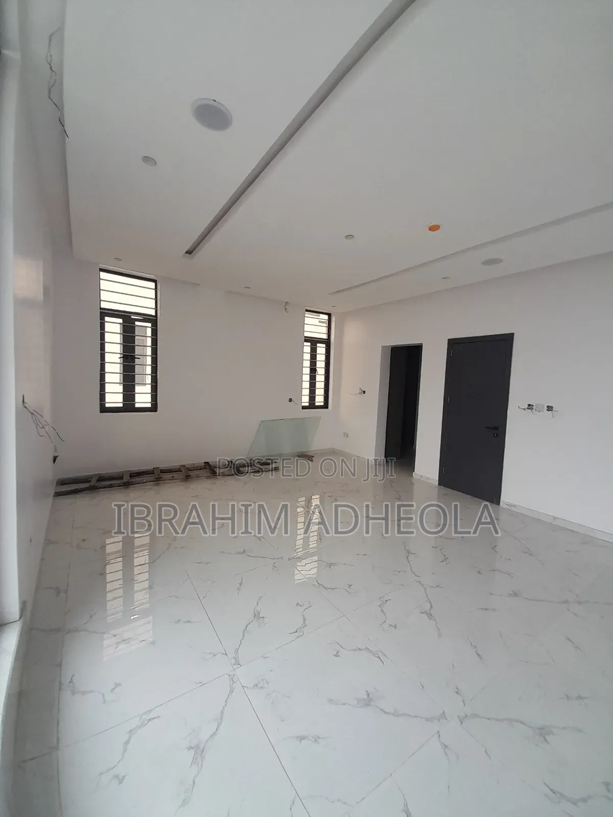 4bdrm Duplex in Omole Phase2 for sale in Omole Phase 2