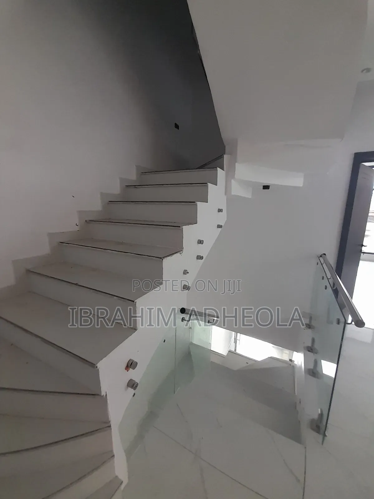 4bdrm Duplex in Omole Phase2 for sale in Omole Phase 2