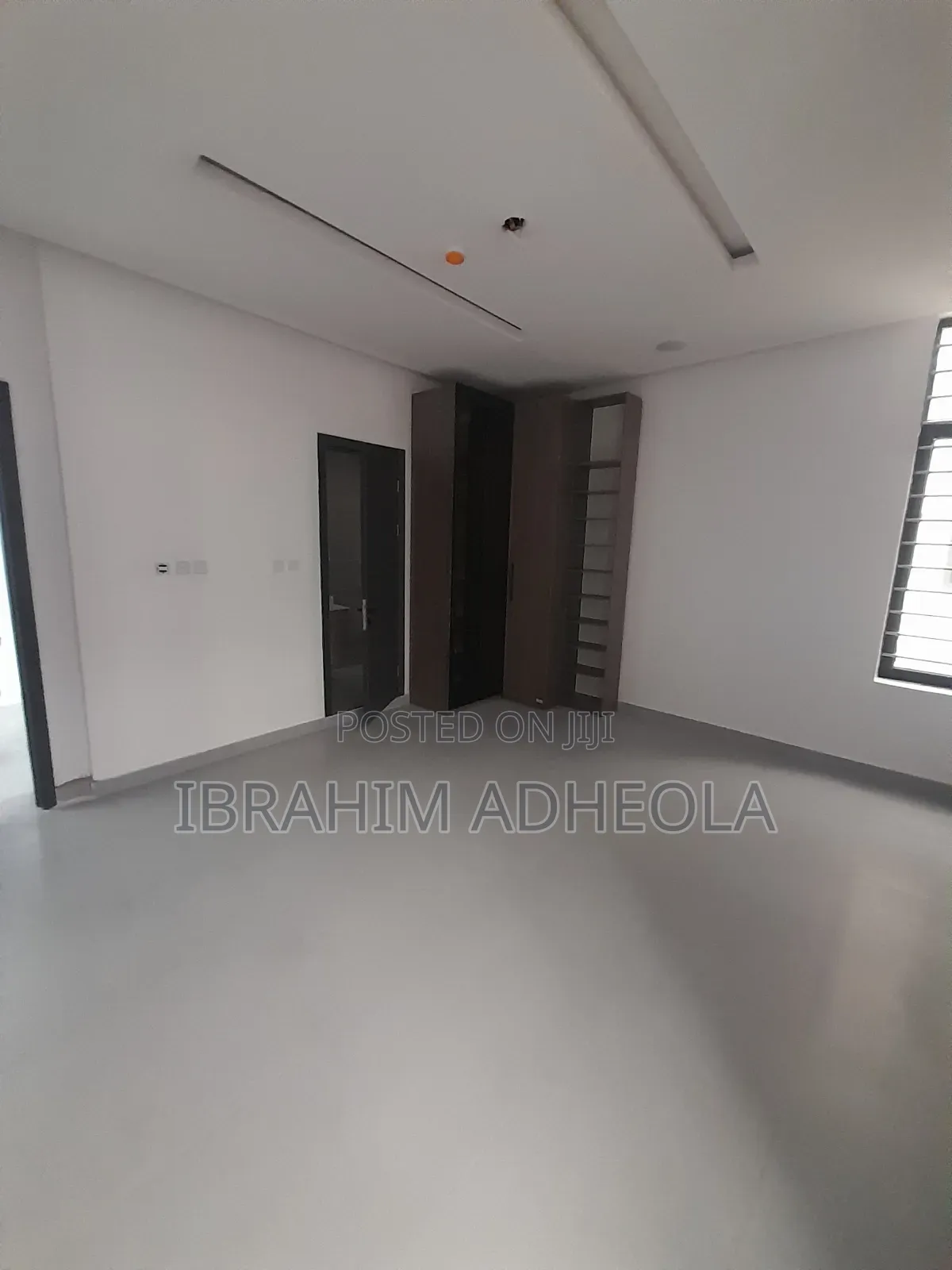 5bdrm Duplex in Omole Phase2 for sale in Omole Phase 2