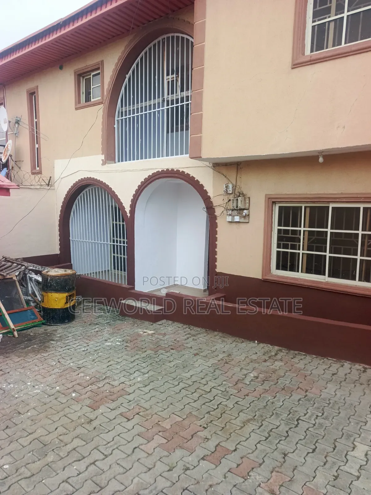 4bdrm Duplex in Oluyole Main Estate for rent in Oluyole Estate