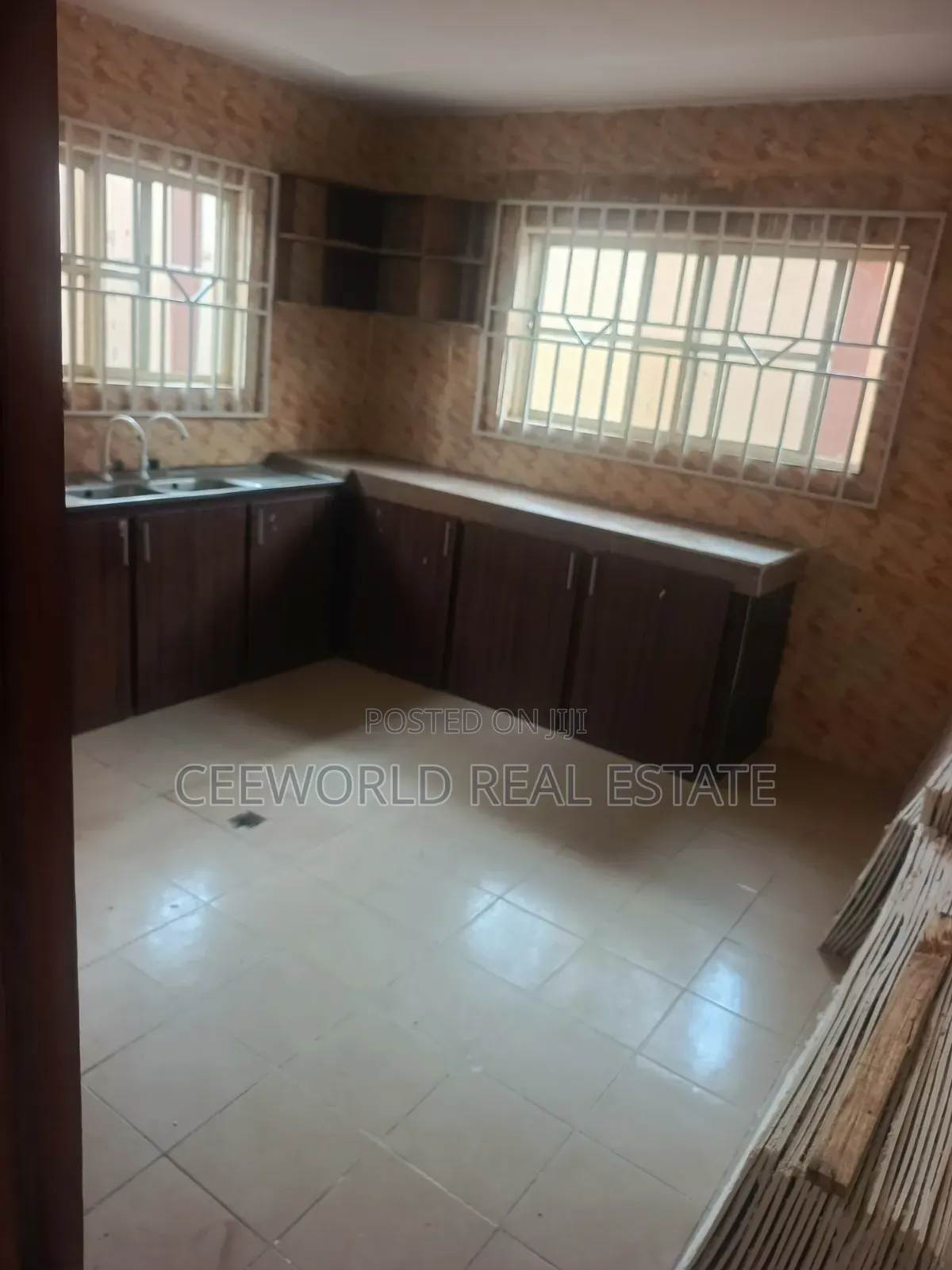 4bdrm Duplex in Oluyole Main Estate for rent in Oluyole Estate