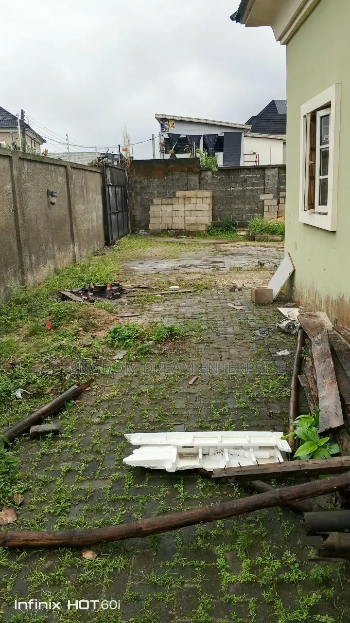 4bdrm Duplex in Silverland Estate for sale in Sangotedo