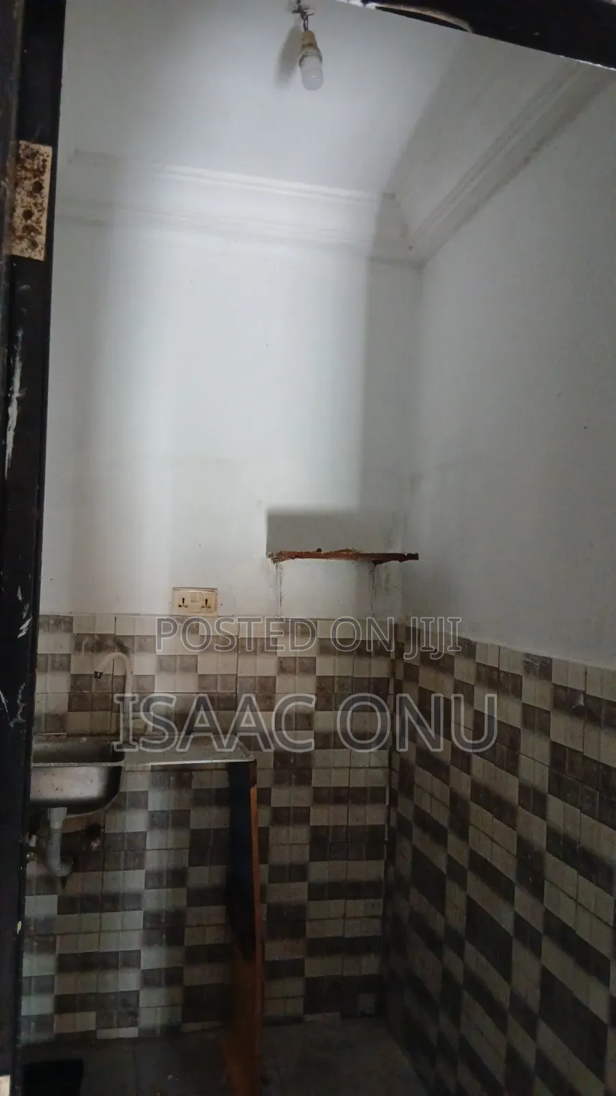 3bdrm Duplex in Apo Mechanic Estate for sale in Apo Resettlement
