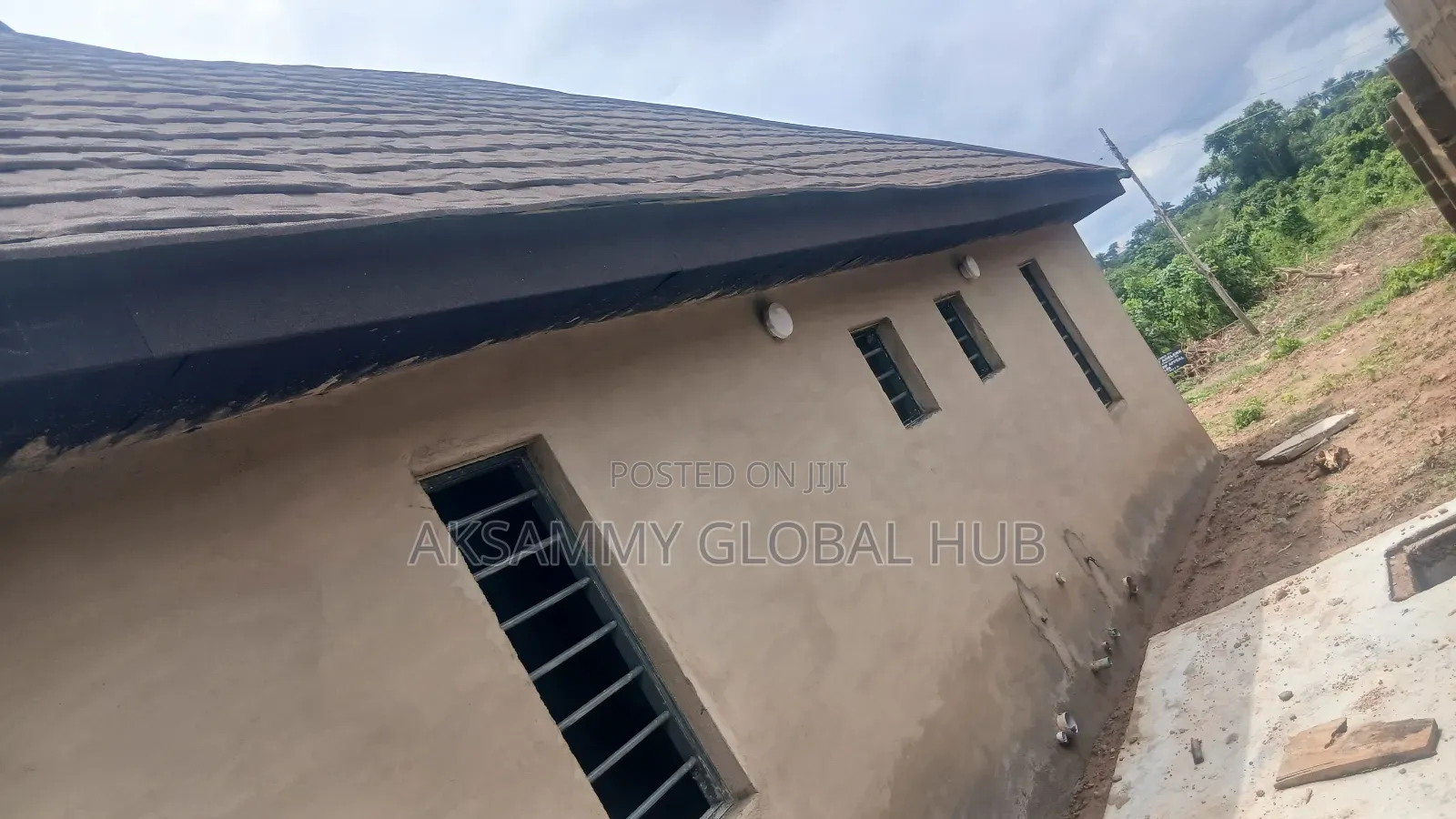 6bdrm Bungalow in Ojoo Area, Ibadan for sale in Ibadan