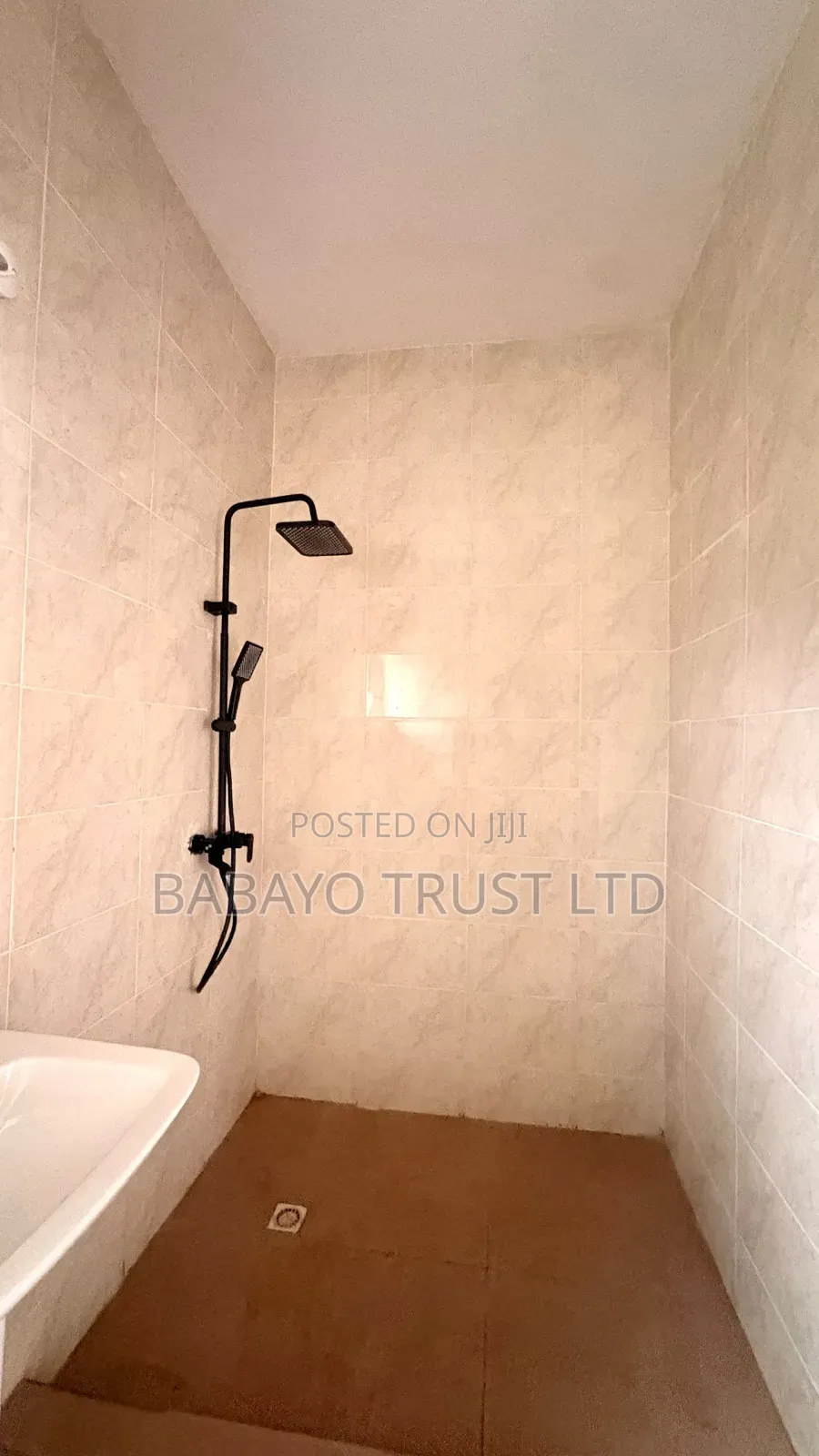 4bdrm Duplex in Akobo for sale in Akobo