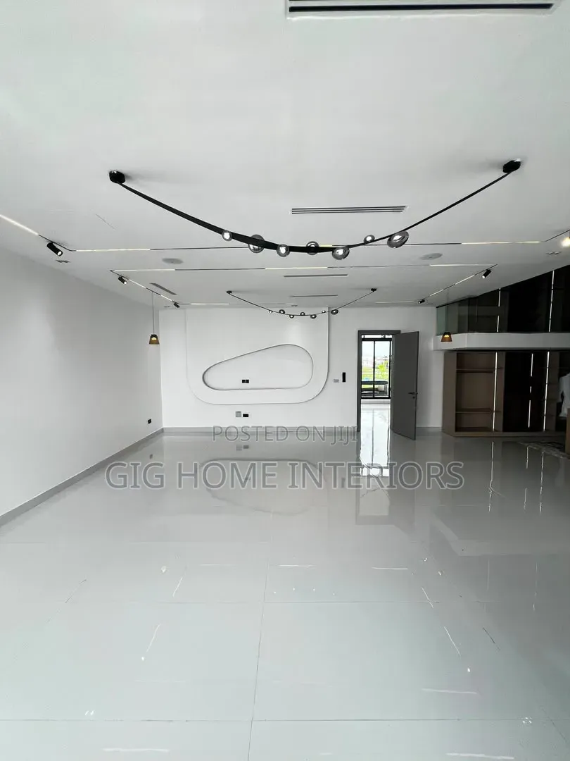 5bdrm Duplex in Osapa London for sale in Osapa london