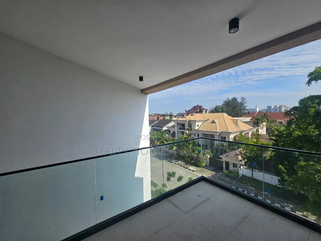 5bdrm Duplex in Banana Island for sale in Banana Island