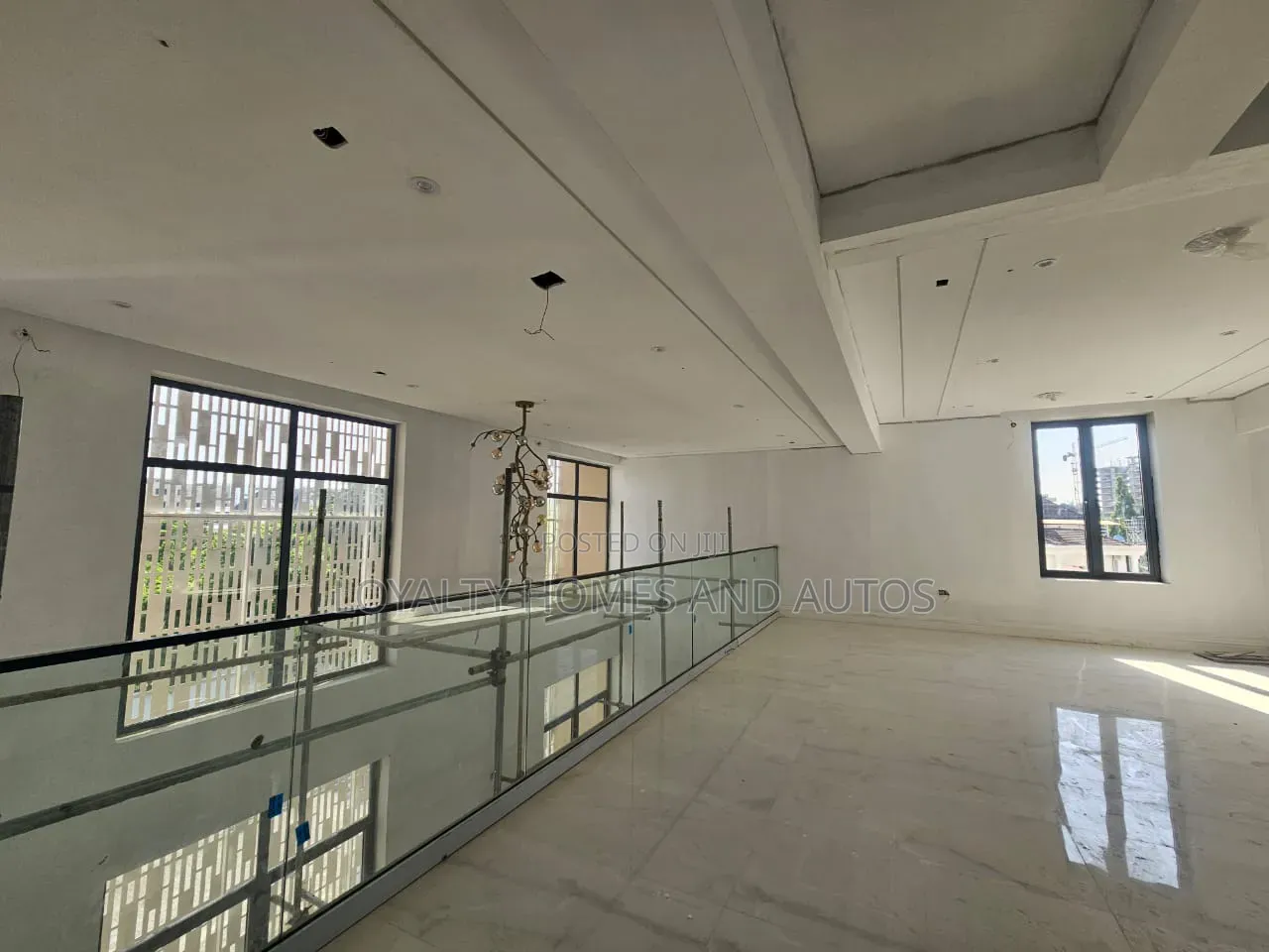 5bdrm Duplex in Banana Island for sale in Banana Island