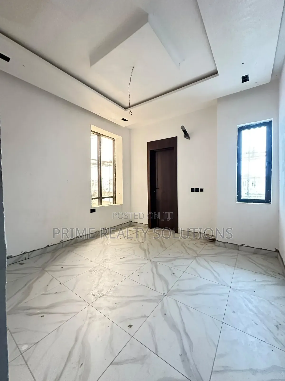 3bdrm Penthouse in Lekki Expressway for sale in Lekki Expressway
